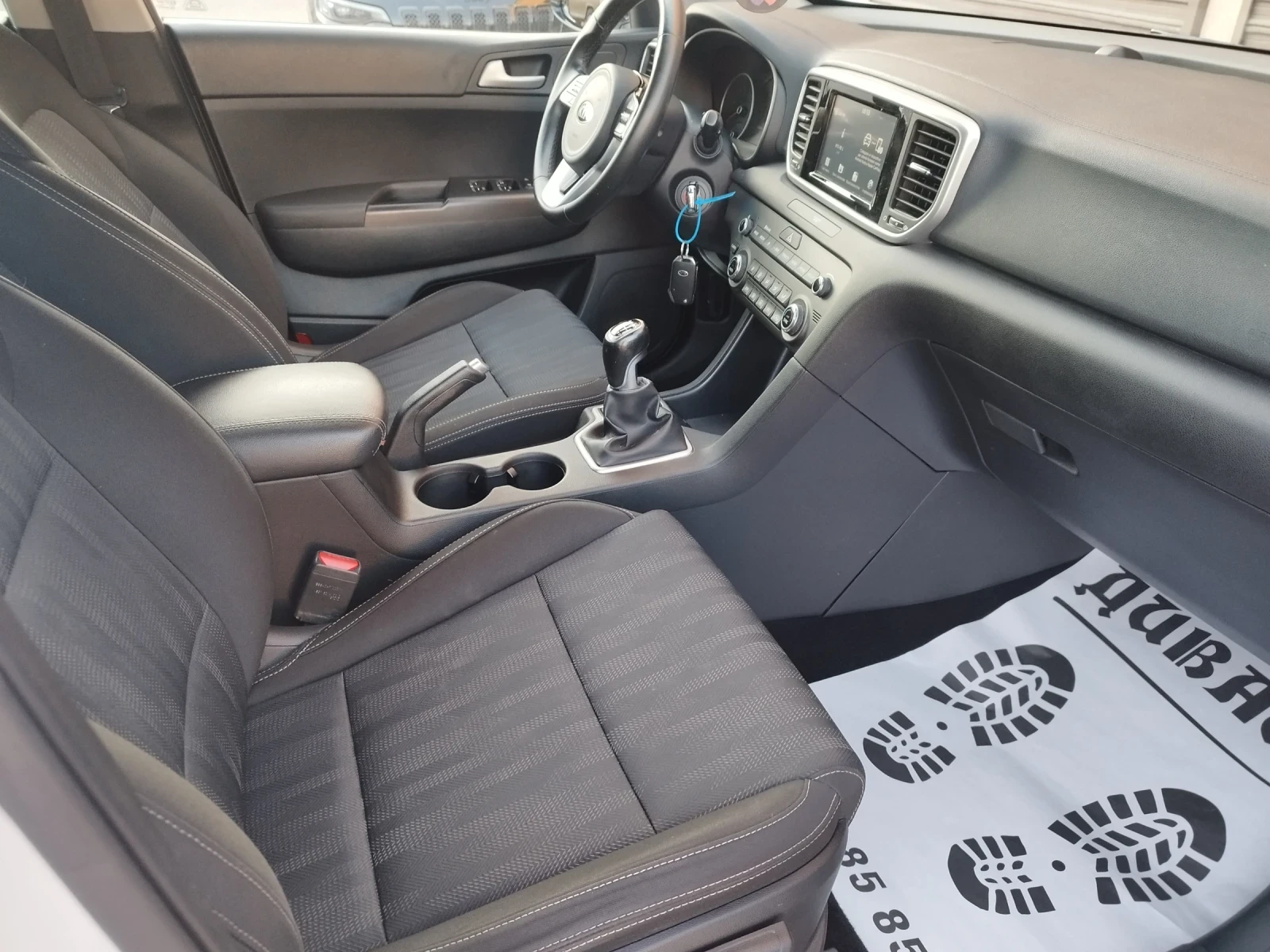Kia Sportage 1.6 CRDI, 2020 г., 141000 км.(КАТО НОВА), снимка 12 - Автомобили и джипове - 55530617