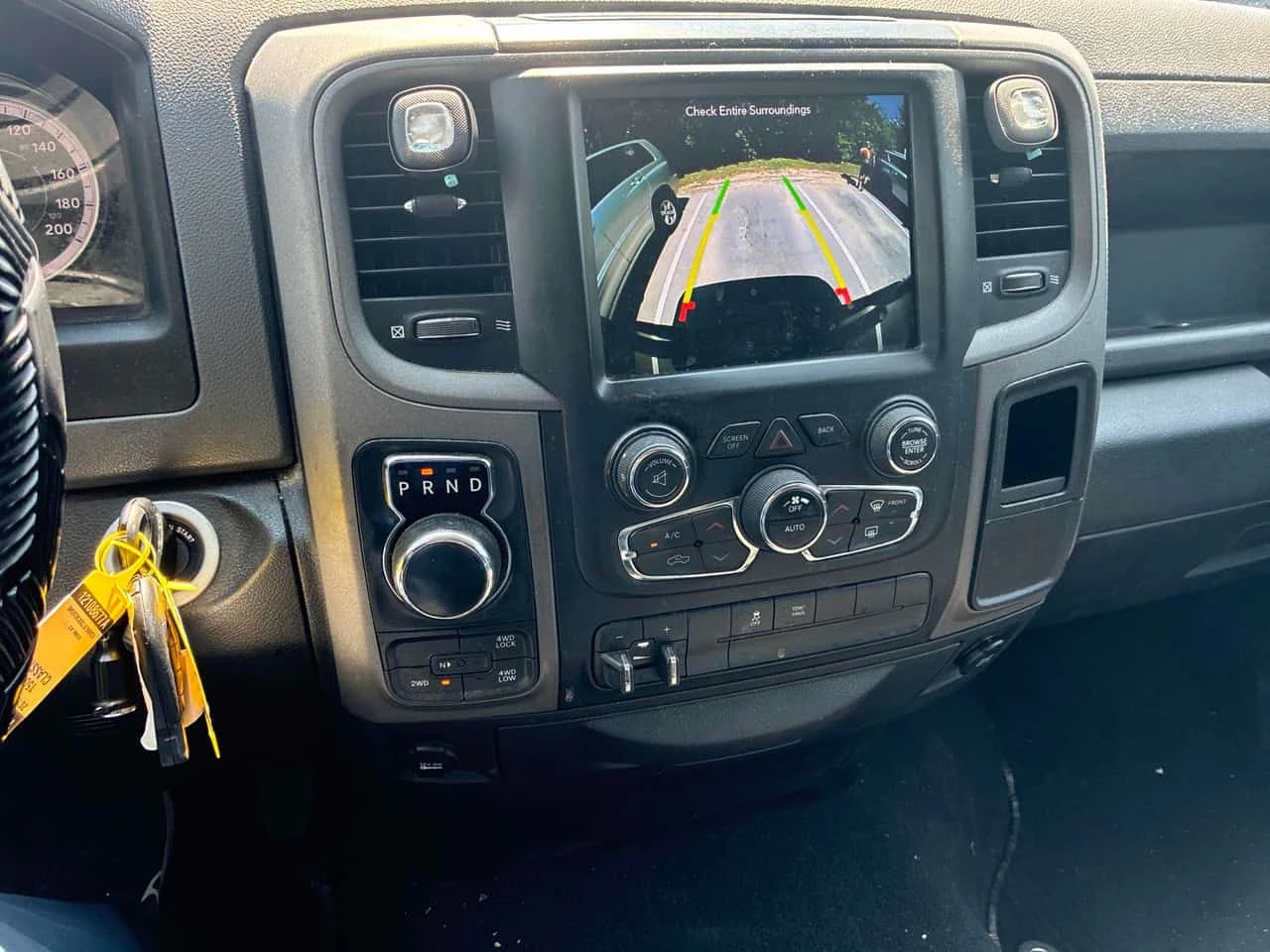 Dodge RAM 1500 * Express * CARFAX * ОТ ПРЕДСТАВИТЕЛСТВО * , снимка 9 - Автомобили и джипове - 55551663