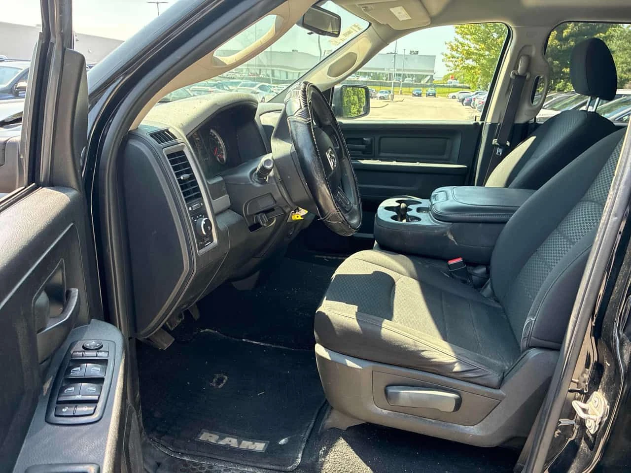 Dodge RAM 1500 * Express * CARFAX * ОТ ПРЕДСТАВИТЕЛСТВО * , снимка 5 - Автомобили и джипове - 55551663