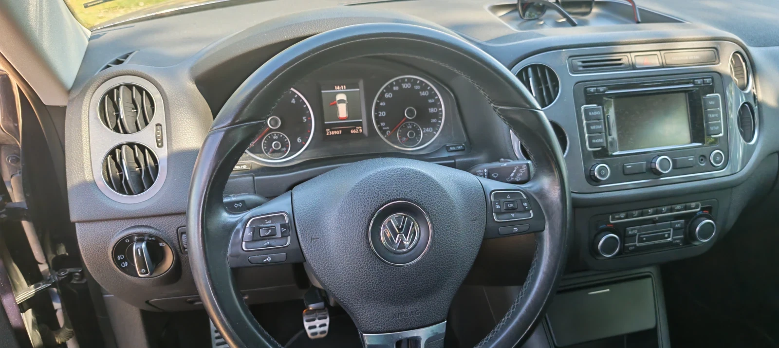 VW Tiguan 2000 TDI 4 motion, снимка 9 - Автомобили и джипове - 55740942