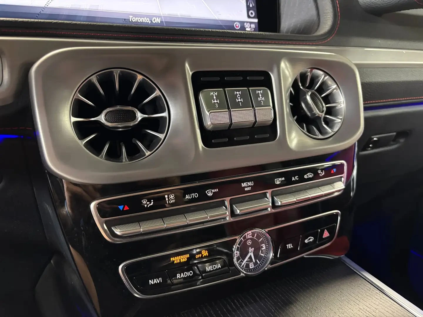 Mercedes-Benz G 550 * FULL * АвтоКредит * (ЦЕНА ДО БГ), снимка 15 - Автомобили и джипове - 55951938