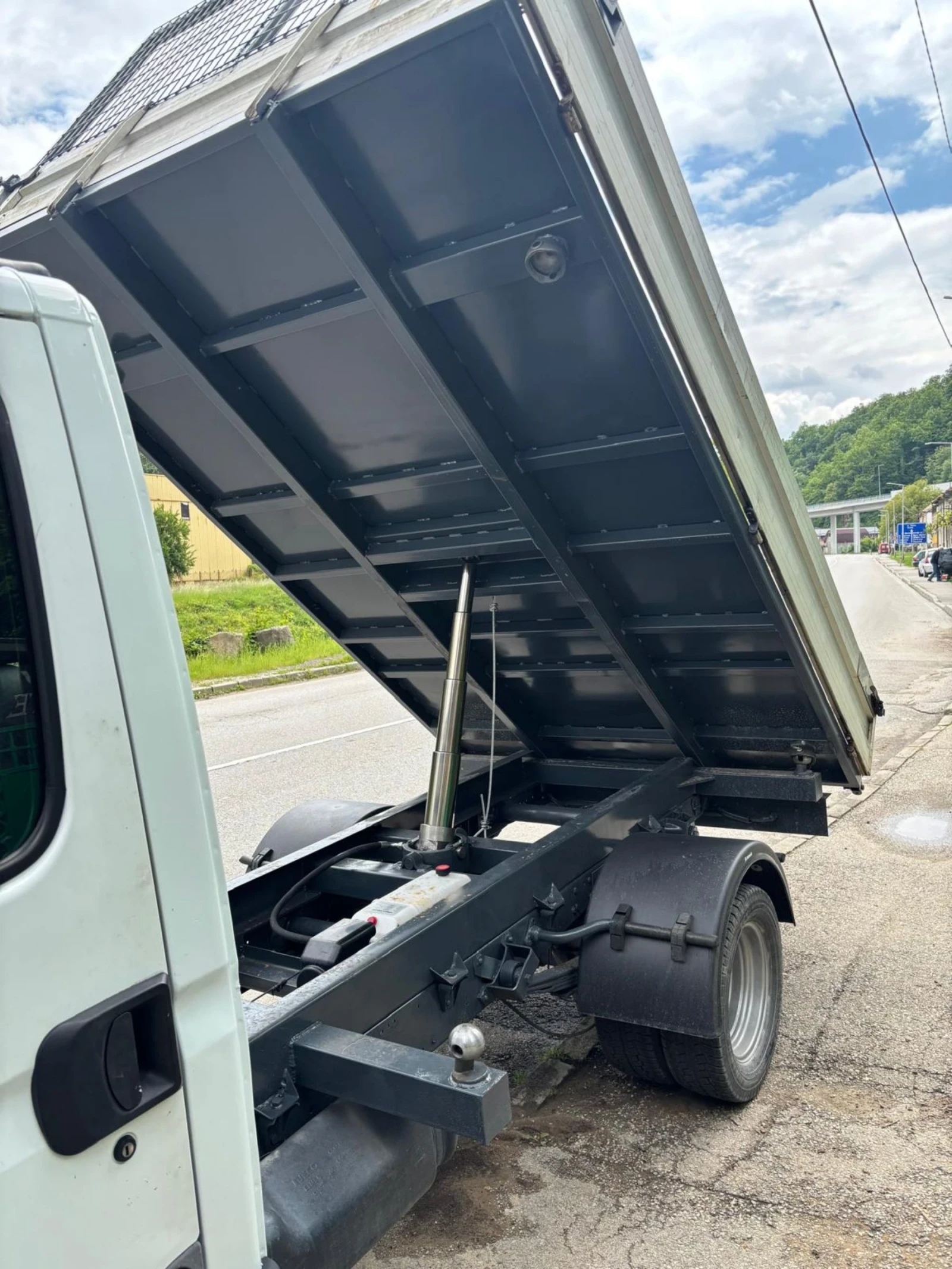 Iveco 3512 Самосвал, снимка 6 - Бусове и автобуси - 54840623