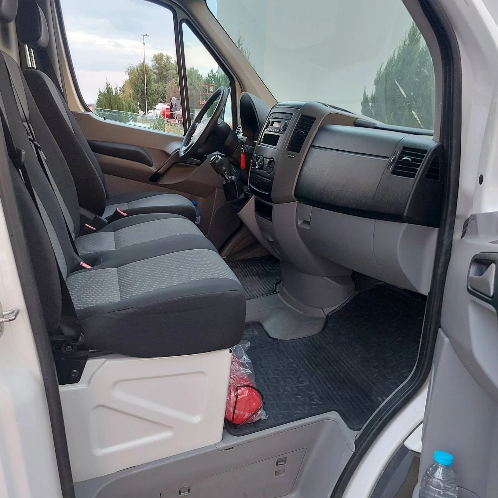 VW Crafter хладилен с климатик, снимка 9 - Бусове и автобуси - 55566000
