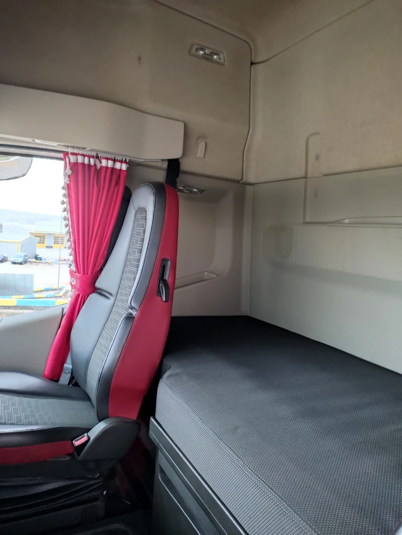 Volvo Fh FH420 EURO 6.  608000км., снимка 7 - Камиони - 44471197