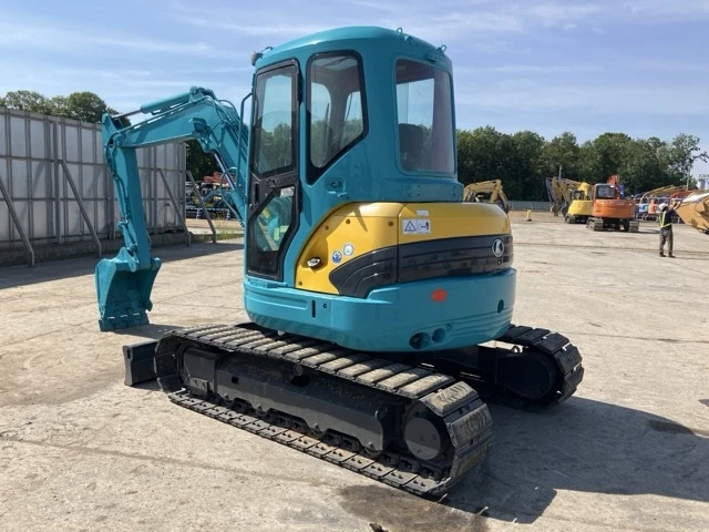 Багер Kubota U-40S / КАБИНА /  ПЕРФЕКТЕН / ОЧАКВАН ВНОС !, снимка 4 - Индустриална техника - 55008503