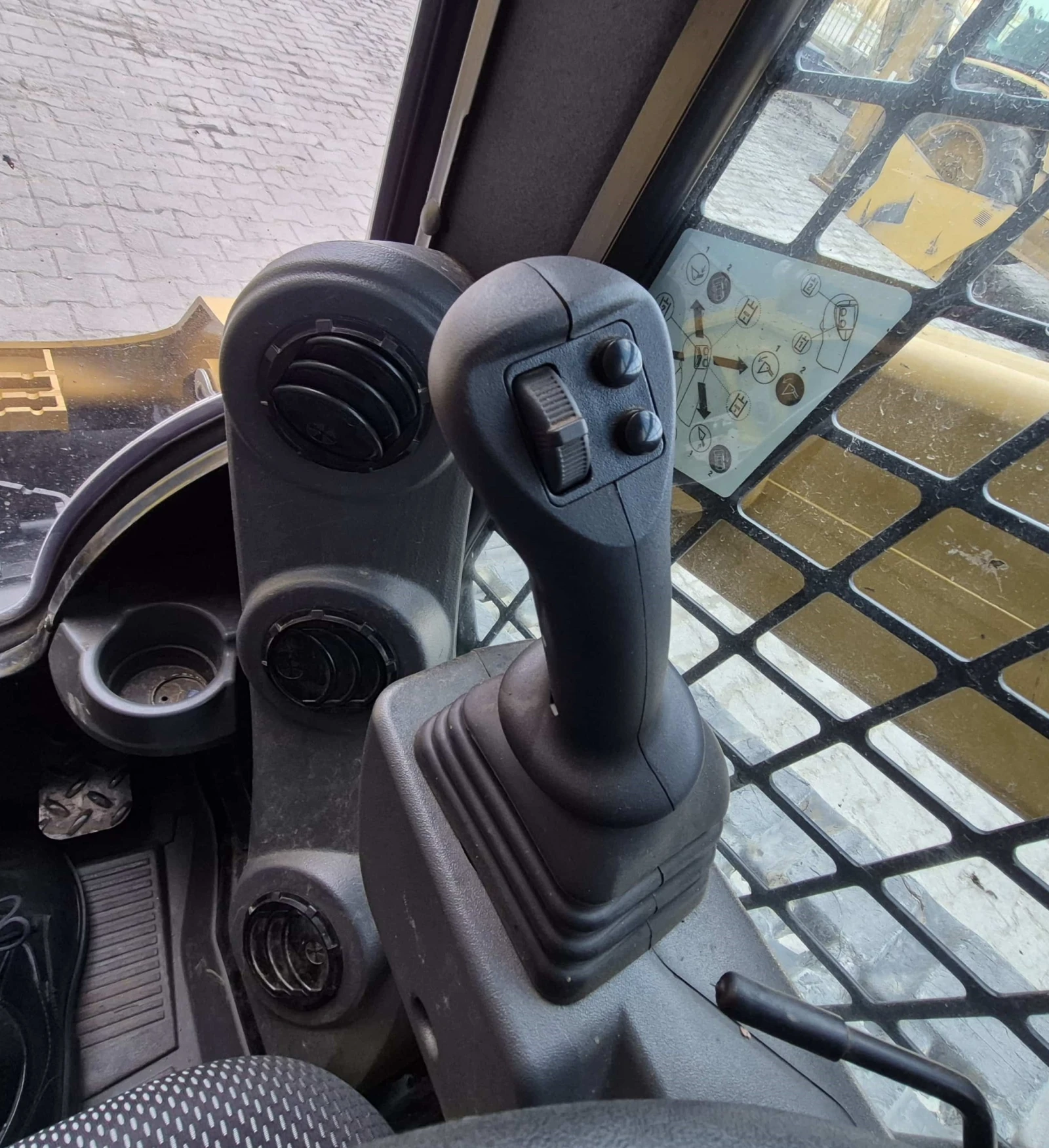 ���� ����� �������� Cat 289D3 | Mobile.bg � ����������� 14