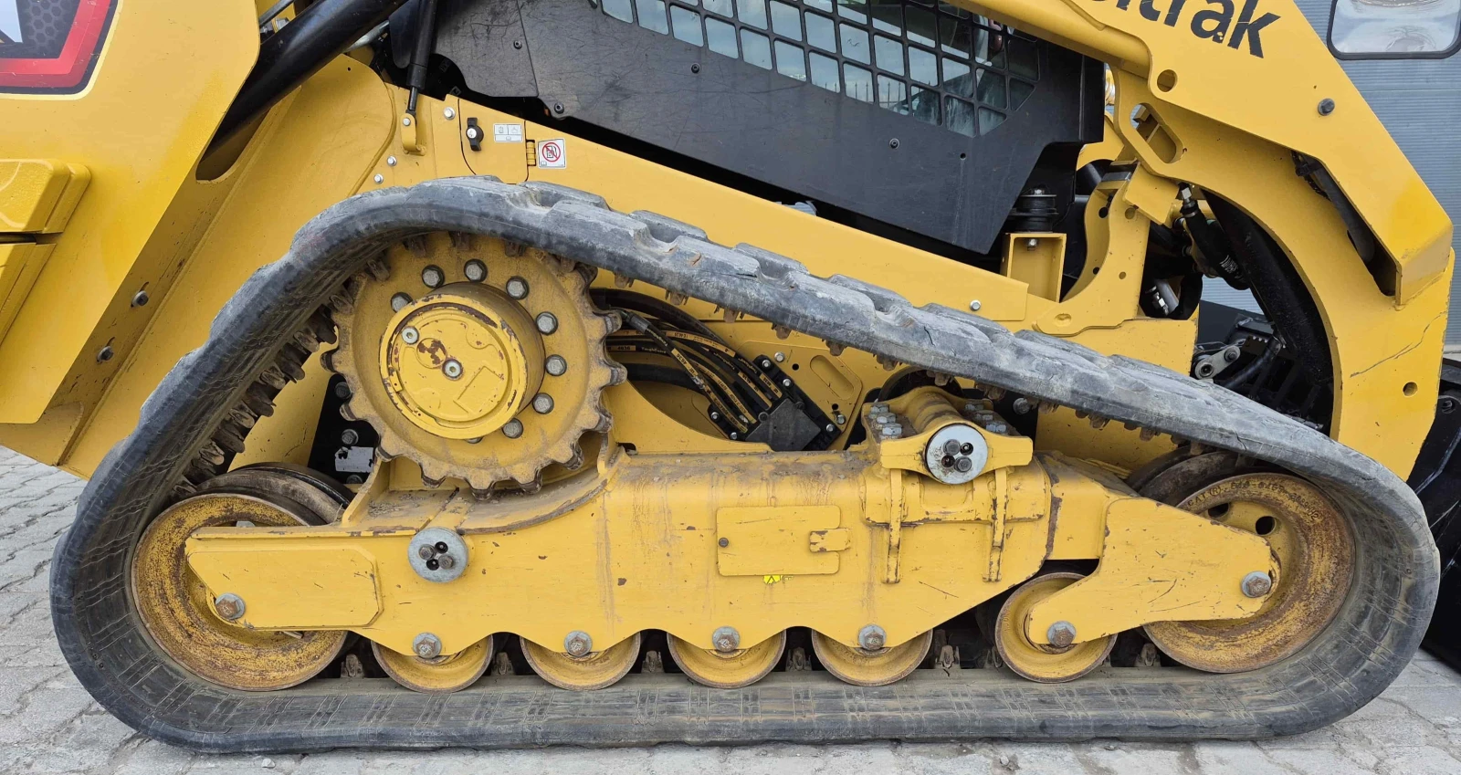 Мини челни товарачи Cat 289D3 - изображение 7