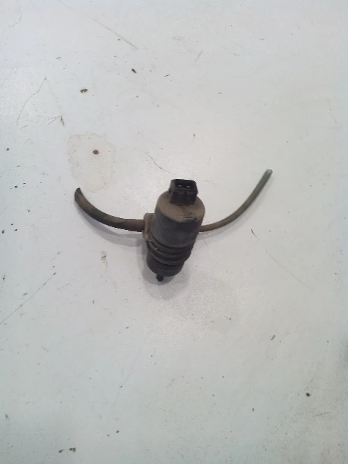 помпа чистачки за Фолксваген Пасат комби