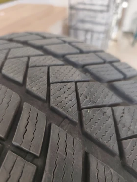Гуми Зимни 265/45R21, снимка 2