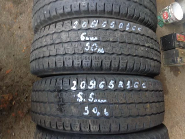 Гуми Зимни 205/65R16, снимка 4 - Гуми и джанти - 20253964