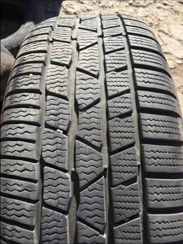 Гуми Зимни 225/60R16, снимка 2 - Гуми и джанти - 21252153