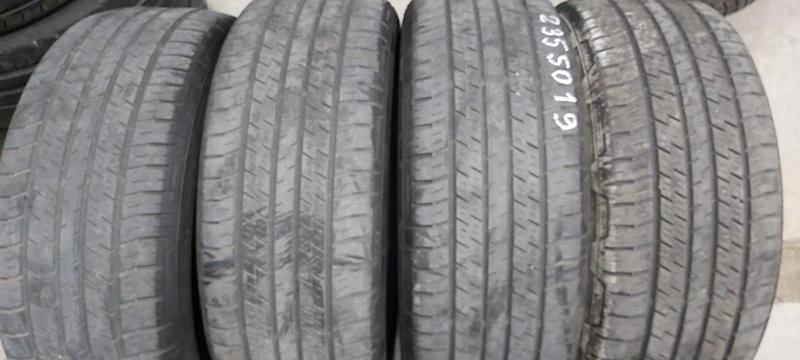 Гуми Всесезонни 235/50R17, снимка 1 - Гуми и джанти - 35130308