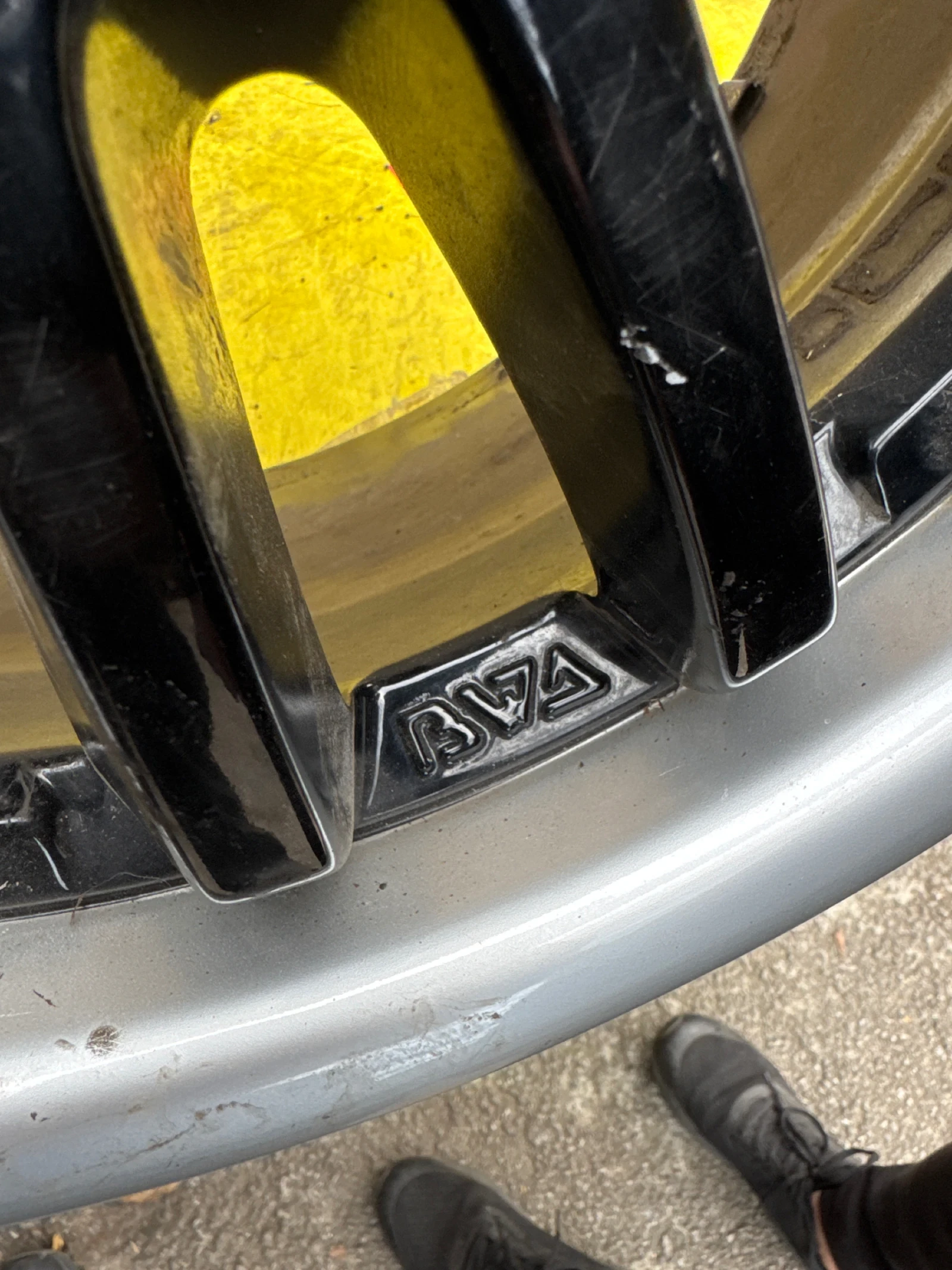 ������ | Mobile.bg � ����������� 6