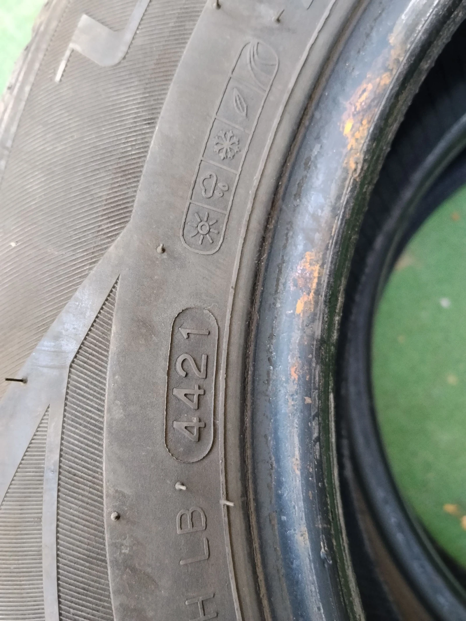 Гуми Всесезонни 175/65R14, снимка 2 - Гуми и джанти - 54622892