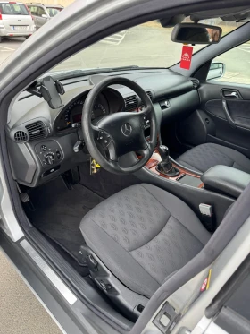 Mercedes-Benz C 200, снимка 8