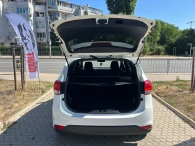 Kia Carens 1.7CRDi/СЕРВИЗНА КНИЖКА ! ! !, снимка 15