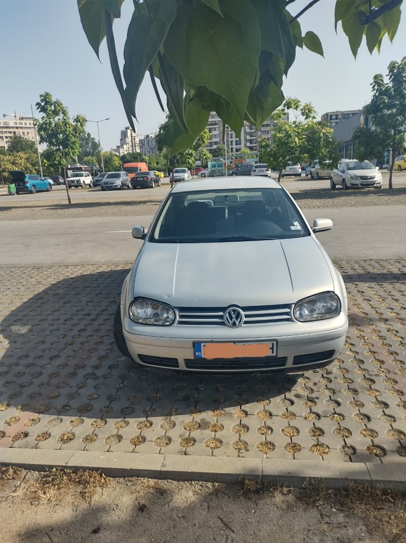 VW Golf 4, снимка 1 - Автомобили и джипове - 46322608