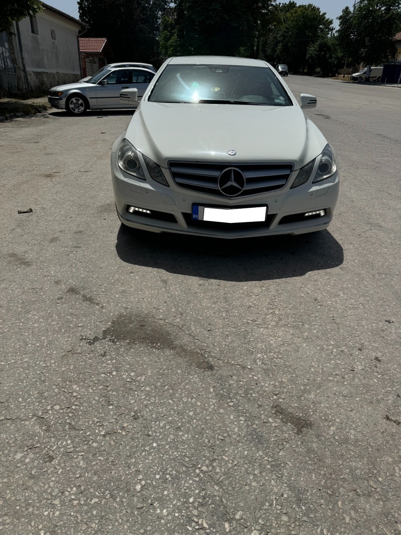 Mercedes-Benz E 250, снимка 1 - Автомобили и джипове - 46446836