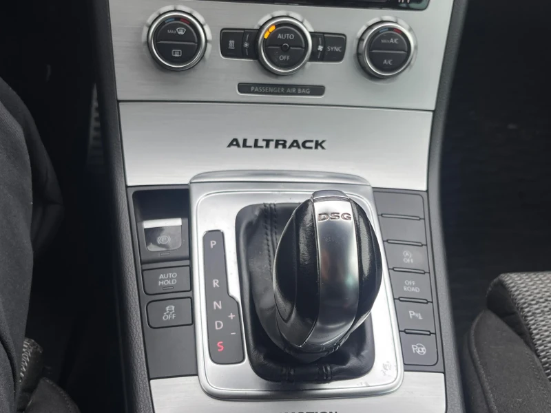 VW Alltrack 2.0TDI  ALLTRACK 170KC DSG LED Xenon, снимка 9 - Автомобили и джипове - 48253857