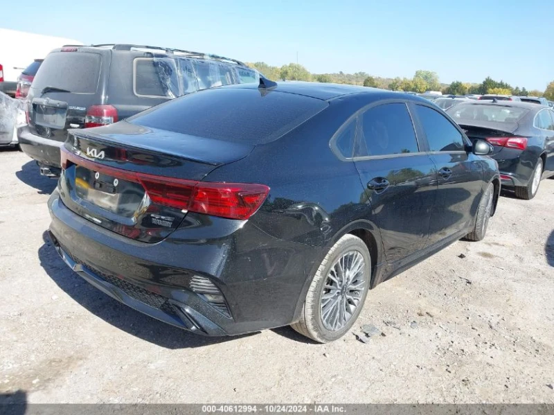 Kia Forte 2.0L I-4 DOHC, VVT, 147HP Front Wheel Drive, снимка 9 - Автомобили и джипове - 49099007