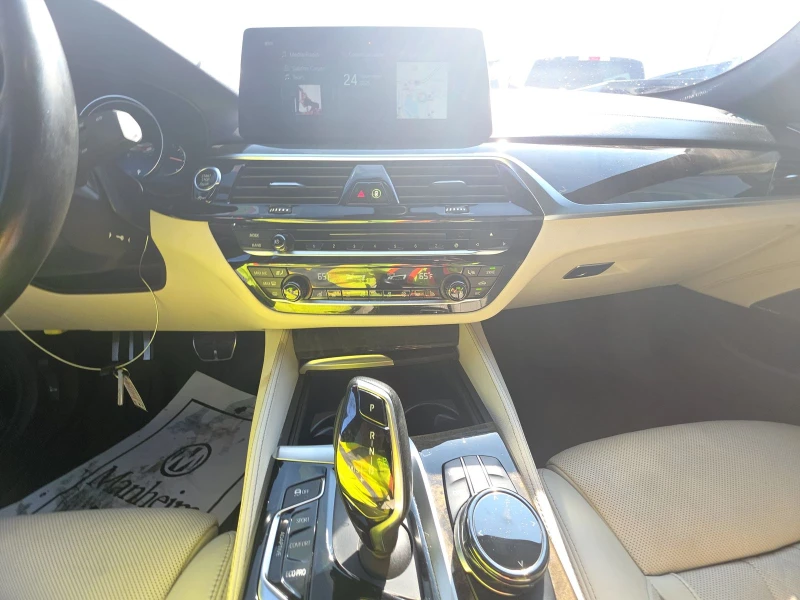 BMW 550 M550i xDrive, снимка 9 - Автомобили и джипове - 52912014