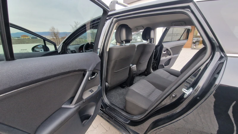 Toyota Avensis ЛИЗИНГ АВТОМАТ, снимка 10 - Автомобили и джипове - 52629030