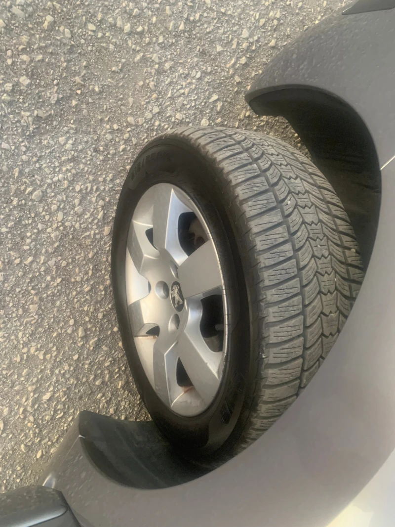 Peugeot 5008 1.6I, снимка 13 - Автомобили и джипове - 52935133