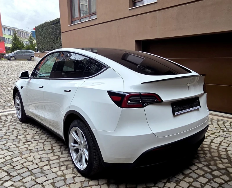 Tesla Model Y 11.2024/AWD/14хил КМ, снимка 4 - Автомобили и джипове - 53470779