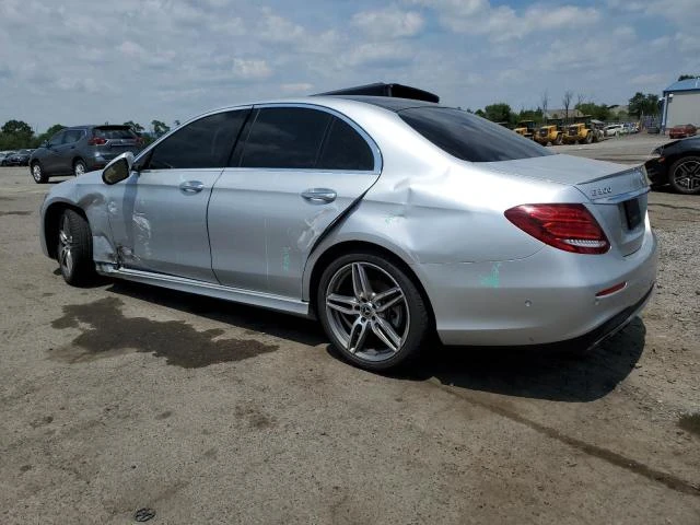 Mercedes-Benz E 300  4MATIC, снимка 2 - Автомобили и джипове - 47344380