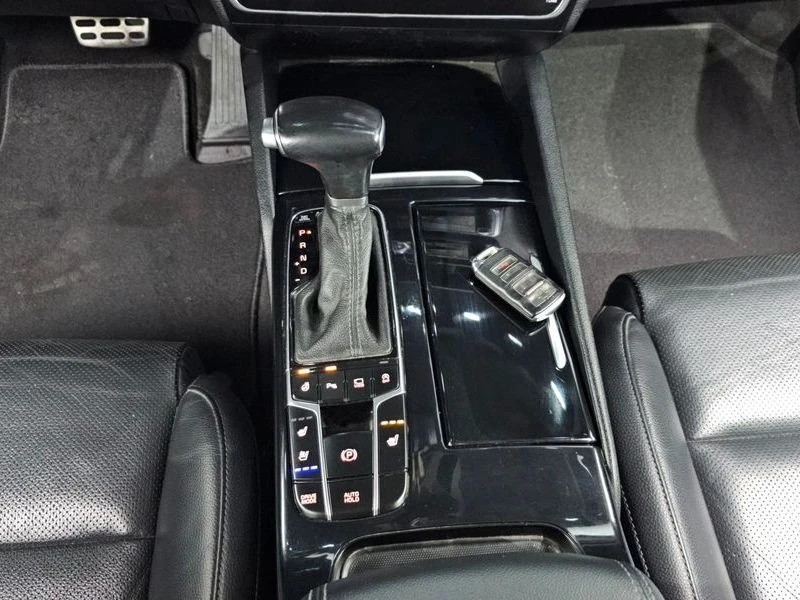 Kia K7 2.2 Diesel Prestige| 197к.с.| ВКЛ.ТЕХНОТЕСТ, снимка 9 - Автомобили и джипове - 55130754