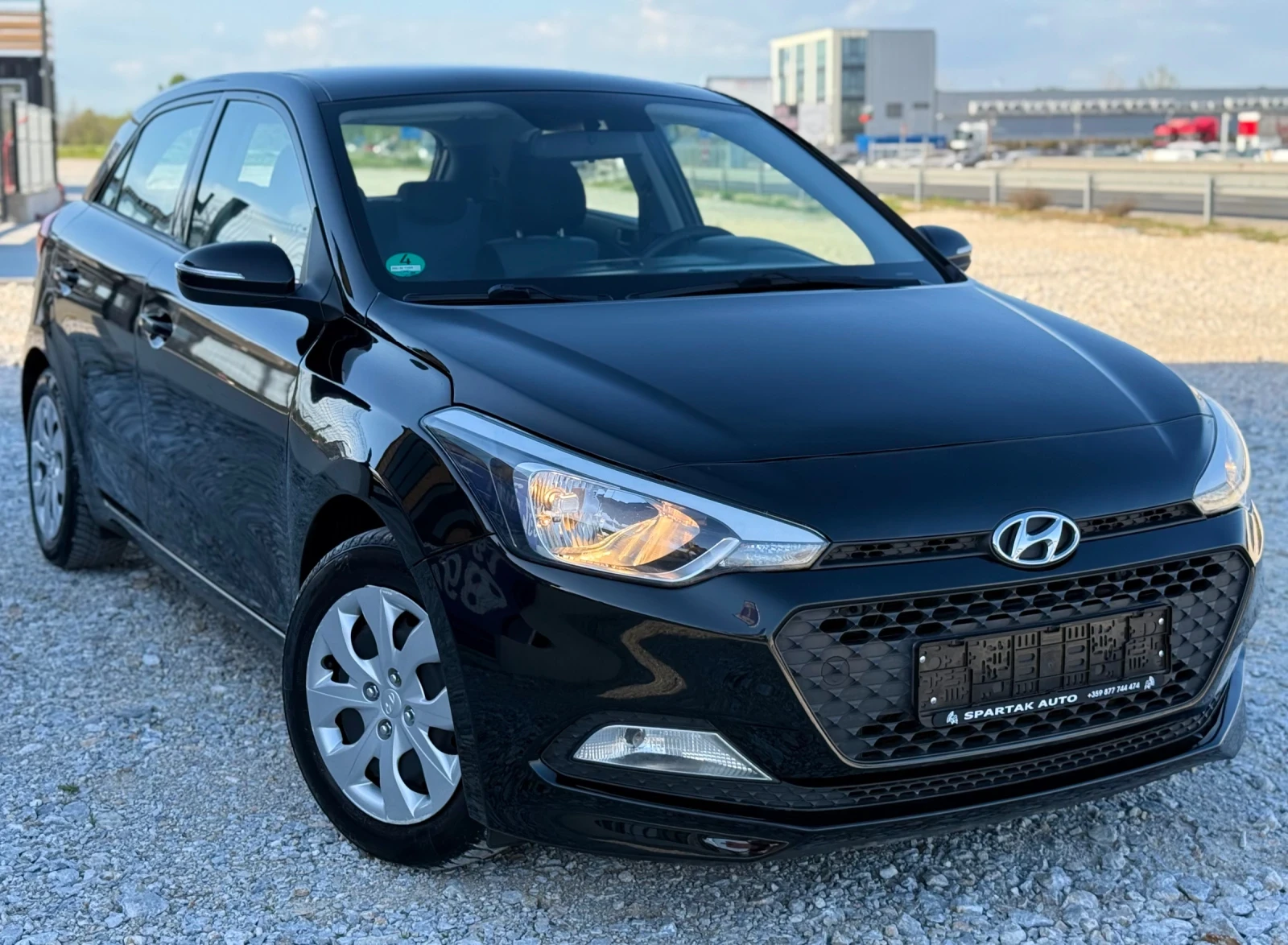 Hyundai I20 1.2i - 84hp - EURO6 - TOP - изображение 3