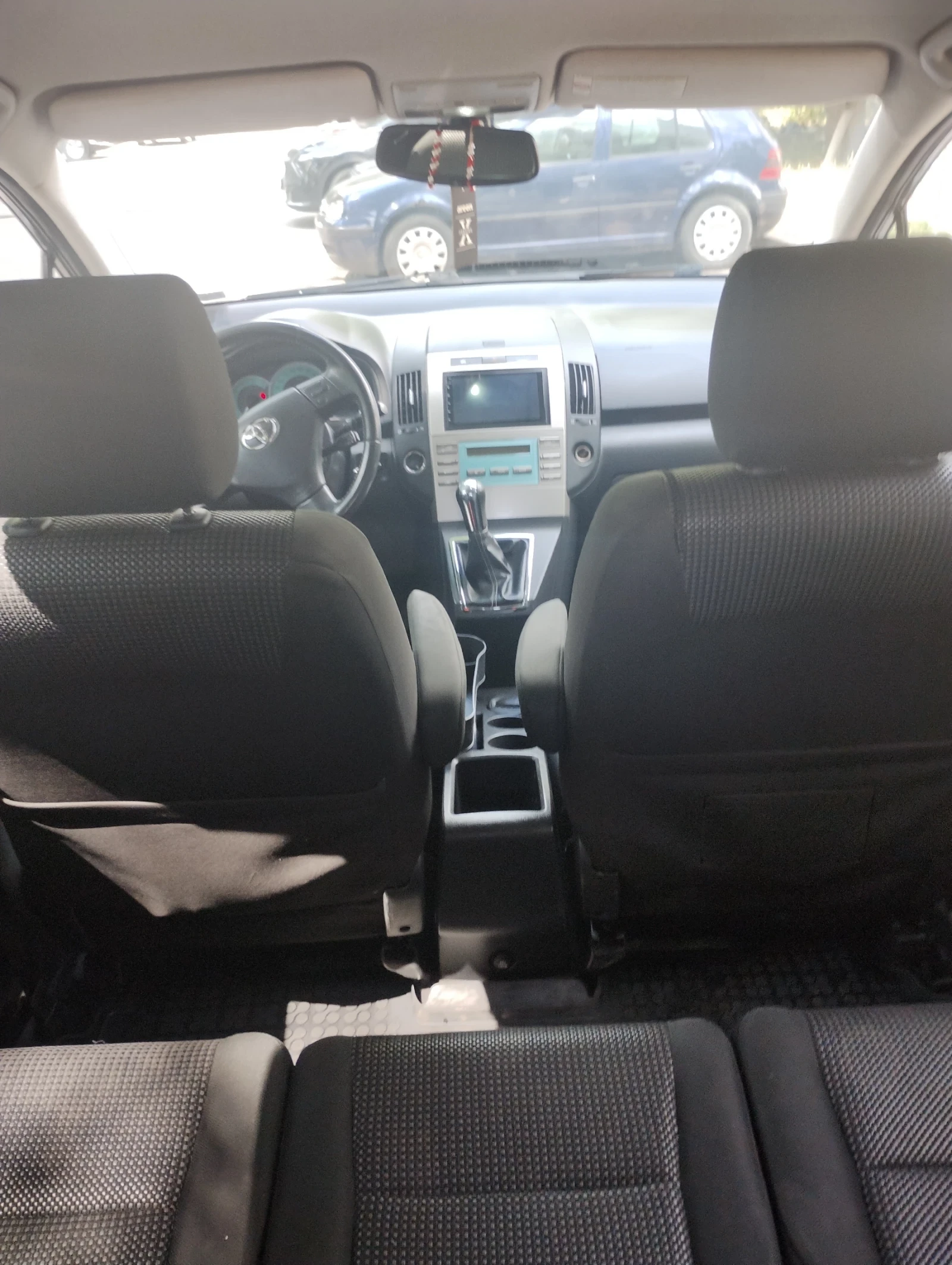 Toyota Corolla verso  - изображение 6