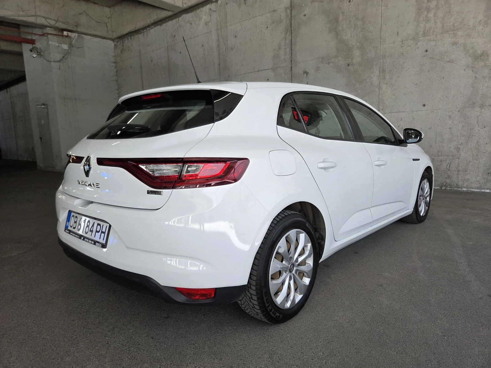 Renault Megane 1.5dci, 90hp, 1 собственик, Пълна сервизна история - изображение 6