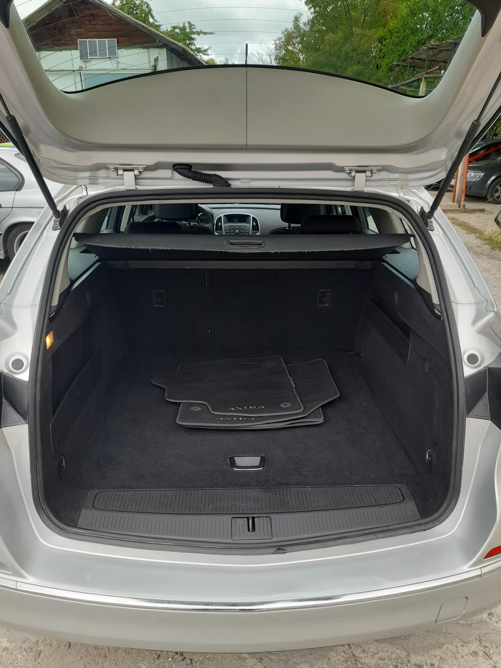 Opel Astra Sport Tourer 1.7 CDTI - изображение 6