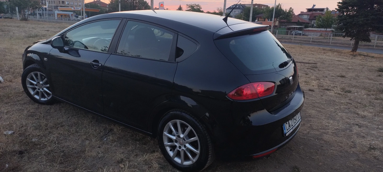 Seat Leon, снимка 9 - Автомобили и джипове - 55306445