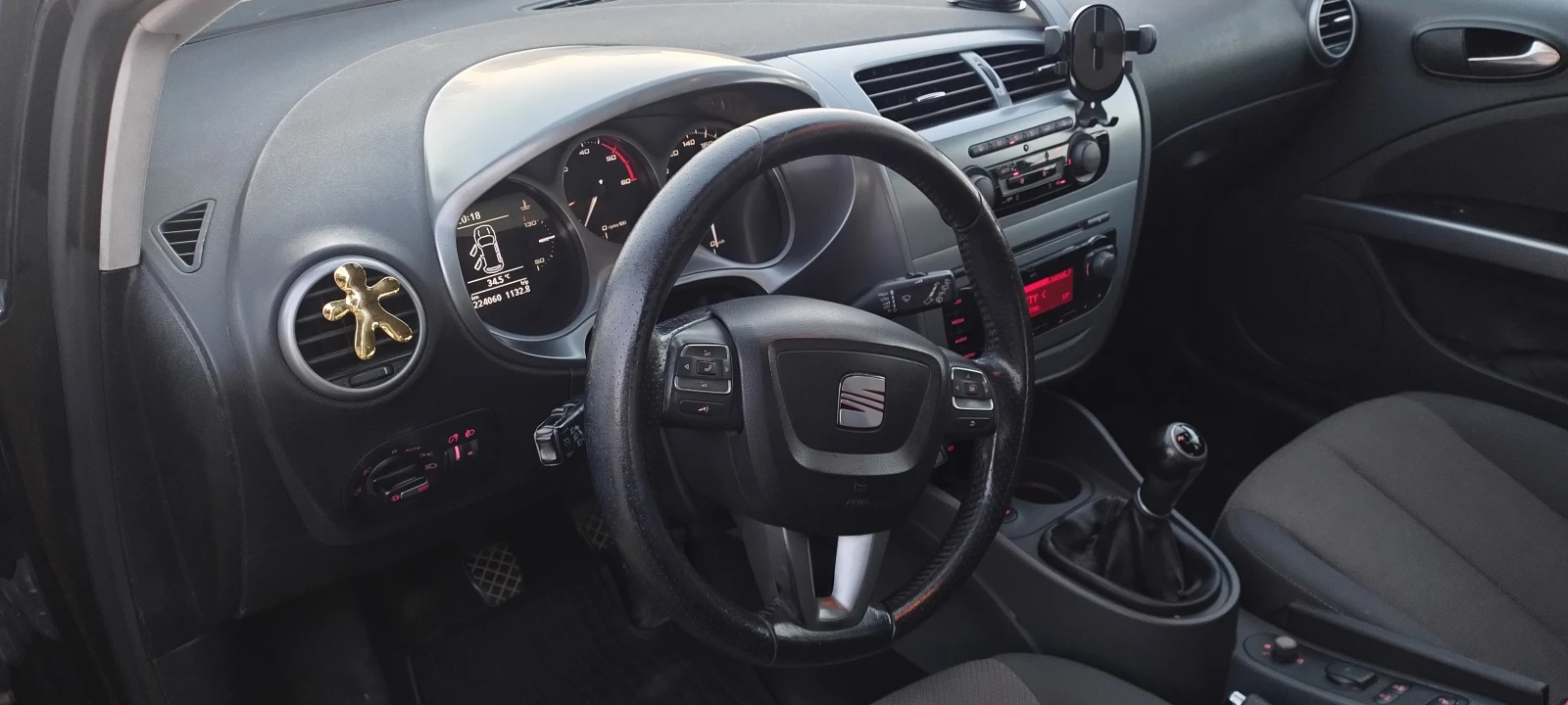 Seat Leon, снимка 10 - Автомобили и джипове - 55306445