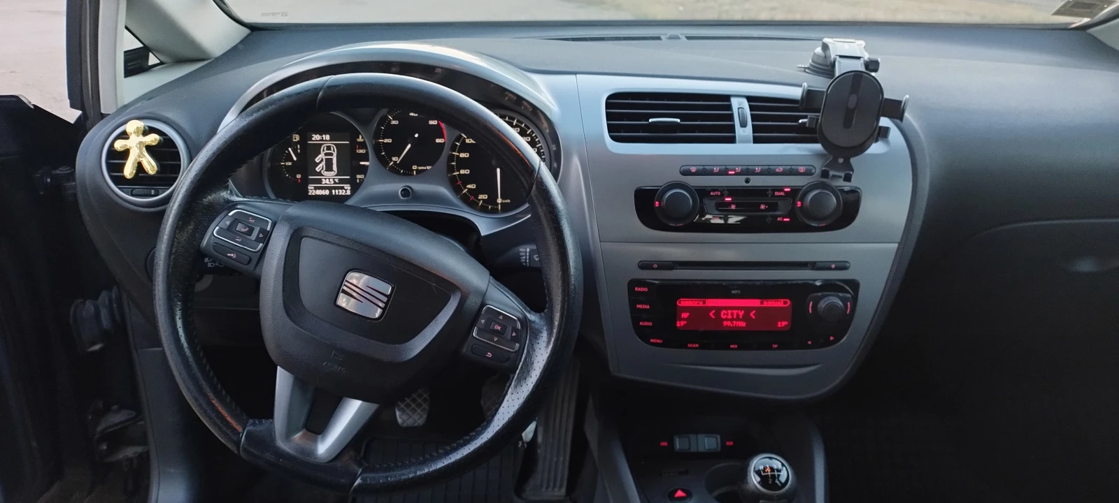 Seat Leon, снимка 11 - Автомобили и джипове - 55306445