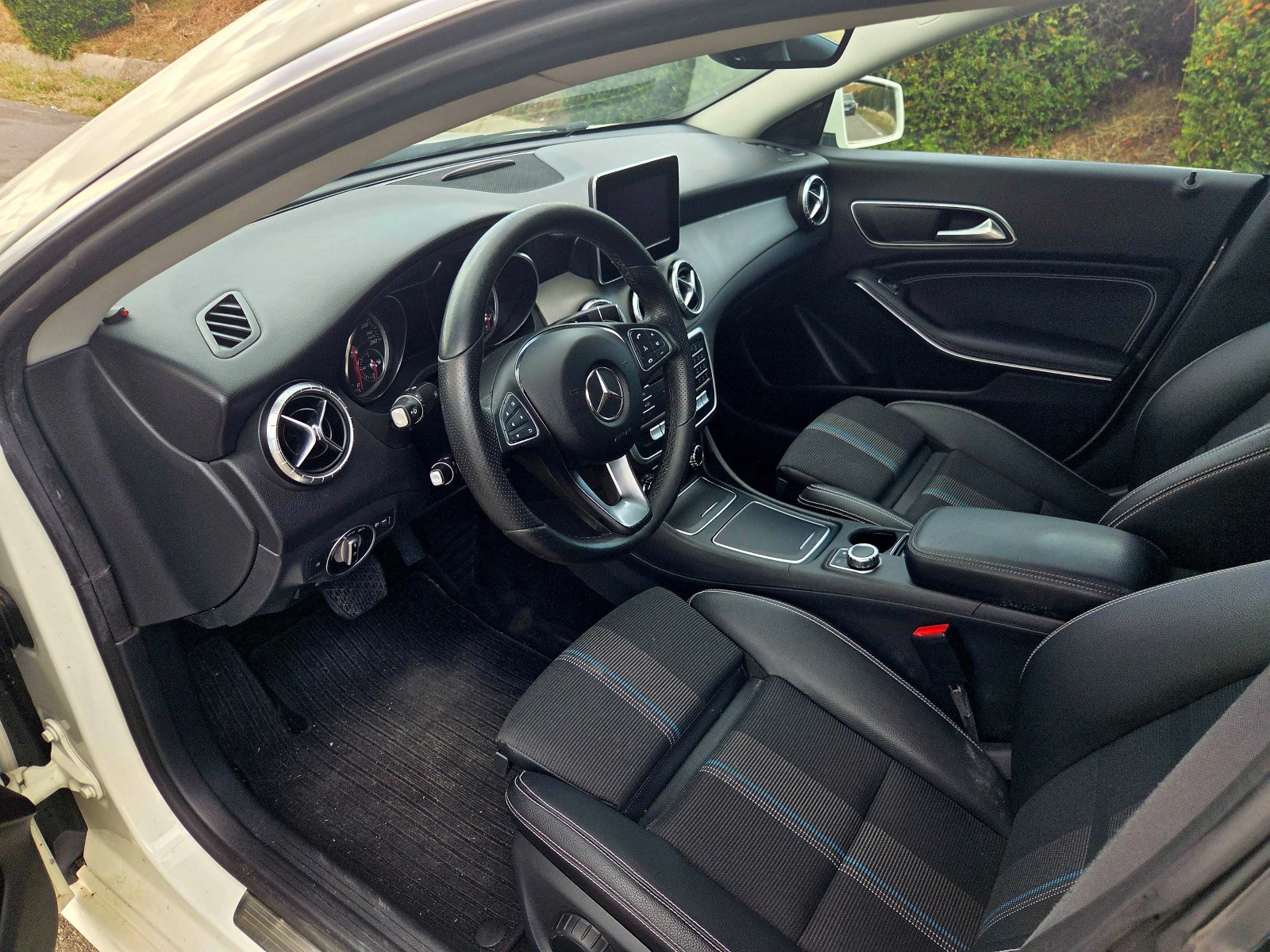Mercedes-Benz CLA 200 4MATIC | Mobile.bg � ����������� 10