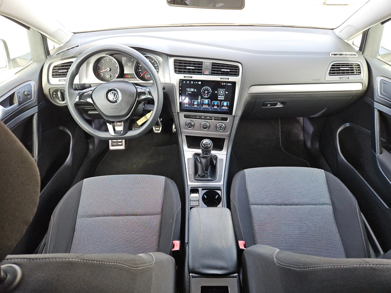 VW Golf 1.4TGI/ComfortLine/BLACK FRIDAY/LED/CARPLAY/ | Mobile.bg   10