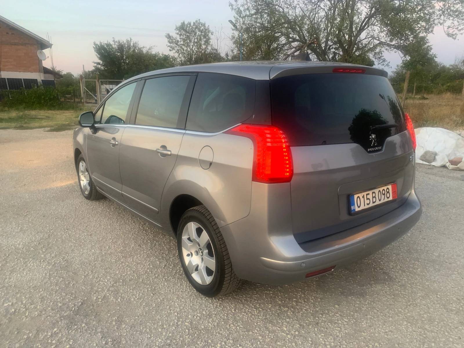 Peugeot 5008 1.6I | Mobile.bg � ����������� 4