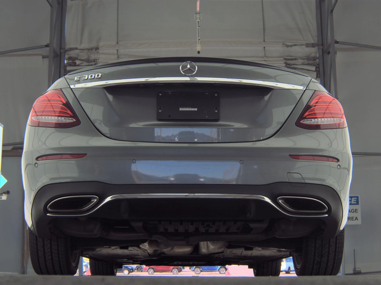 Mercedes-Benz E 300 AMG* PACK* BURMESTER* МЪРТВА* ТОЧКА* 360КАМЕРА*  - изображение 6