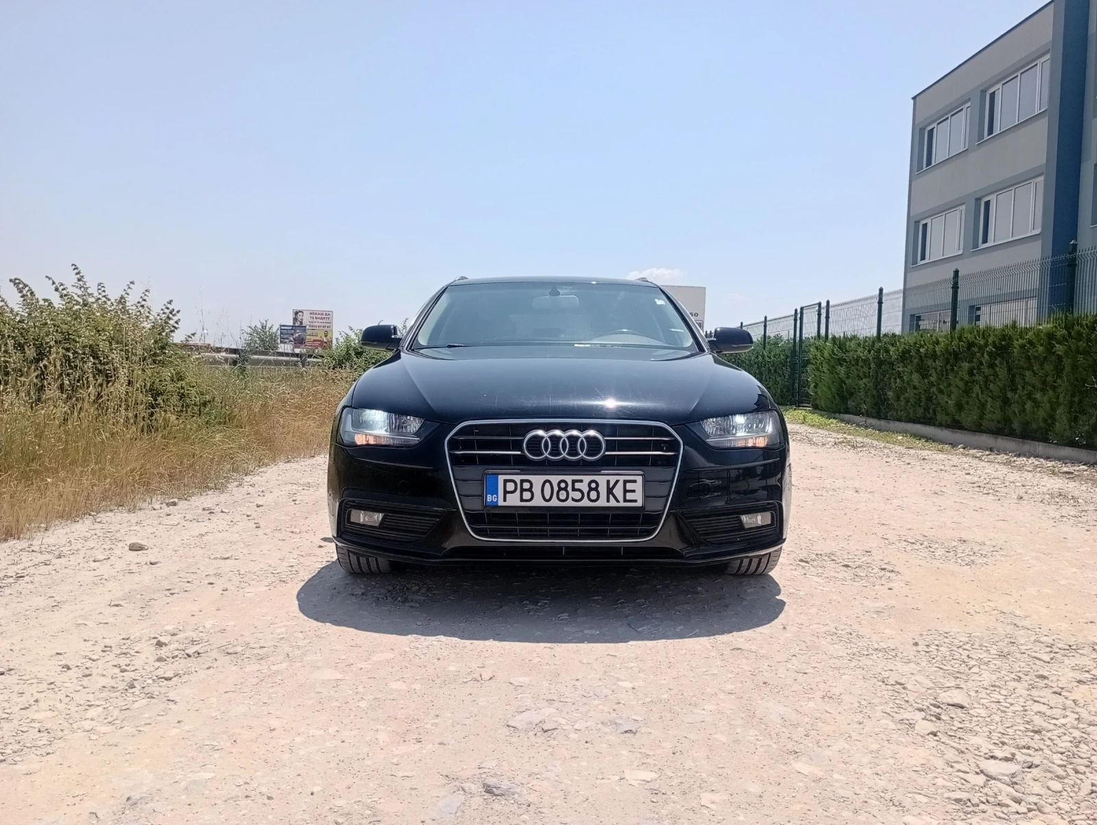 Audi A4 2.0TDI, снимка 2 - Автомобили и джипове - 53722305