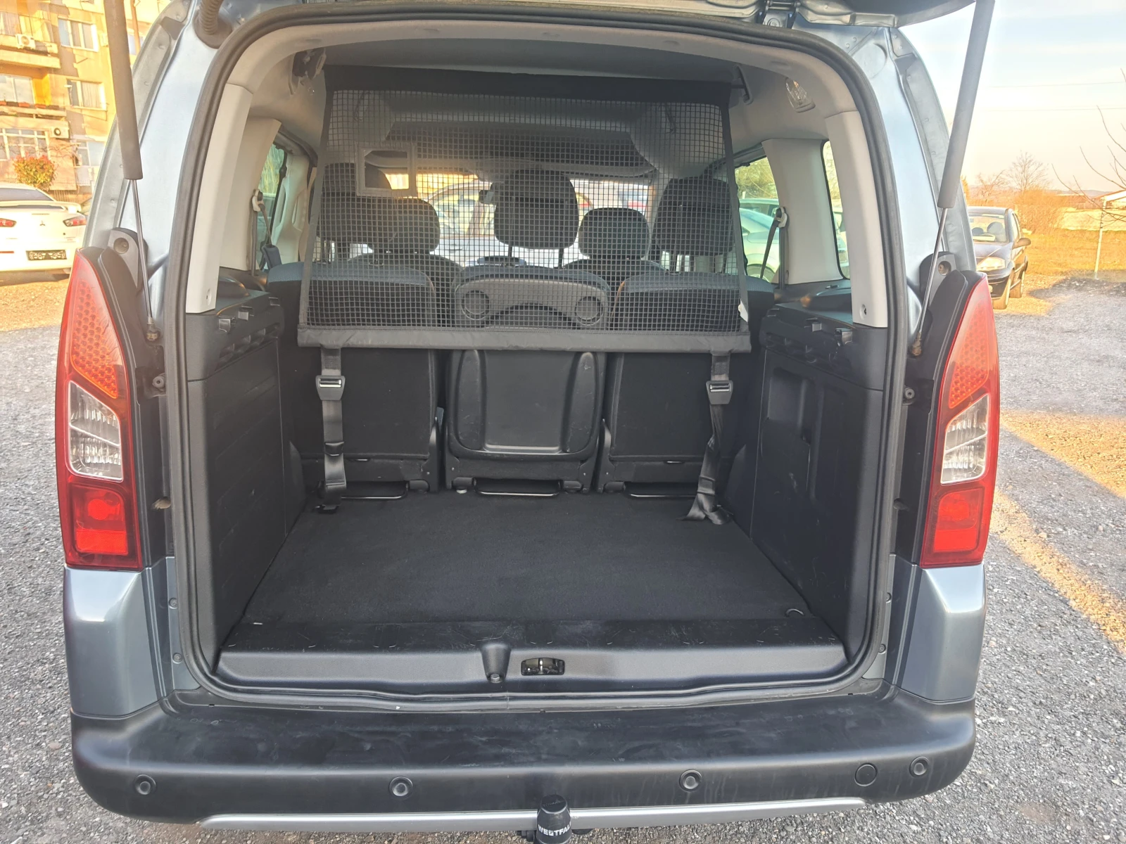 Citroen Berlingo XTR 1.6HDI 114HP, снимка 9 - Автомобили и джипове - 53822443