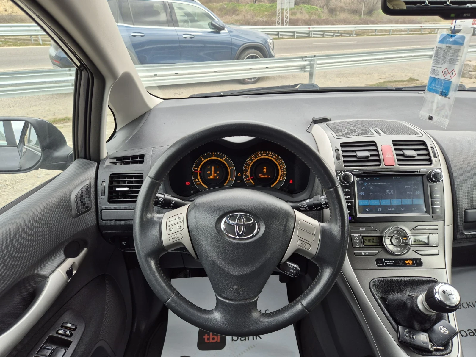 Toyota Auris  2, 0D4D/6sk/EXECUTIVE/, снимка 12 - Автомобили и джипове - 53939907