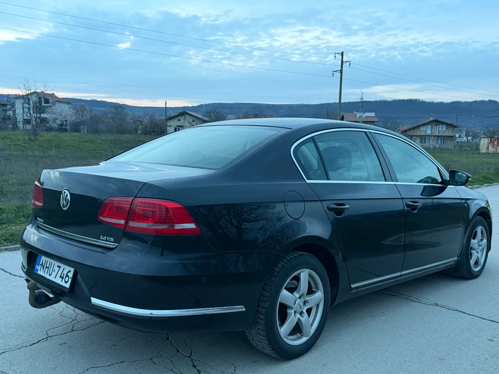 VW Passat 2.0TDI Sedan, снимка 6 - Автомобили и джипове - 53971186