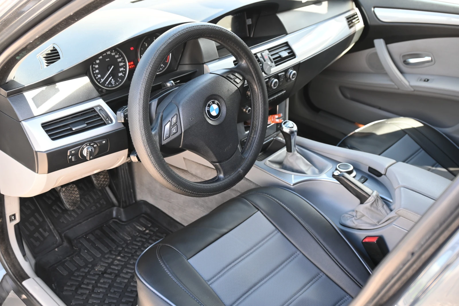 BMW 520 Facelift LCI, снимка 7 - Автомобили и джипове - 54011604