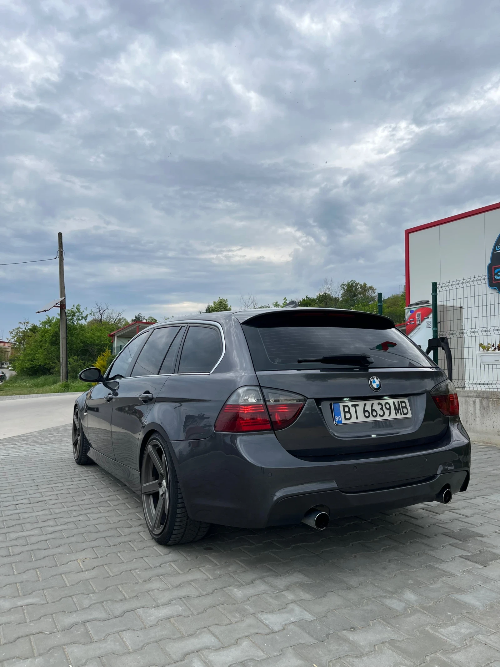 BMW 335, снимка 5 - Автомобили и джипове - 54455579