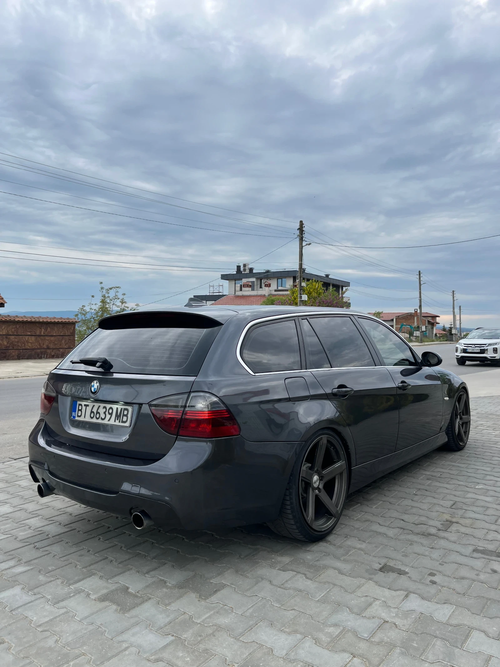 BMW 335, снимка 4 - Автомобили и джипове - 54455579