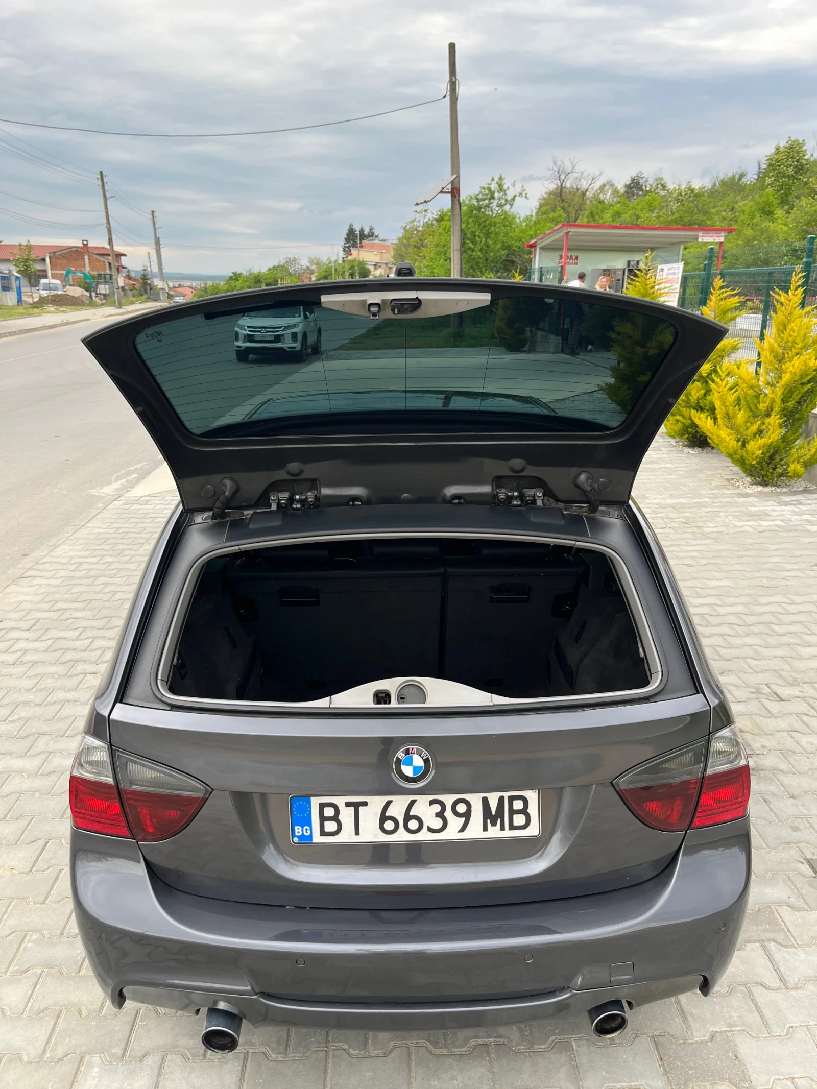 BMW 335, снимка 9 - Автомобили и джипове - 54455579