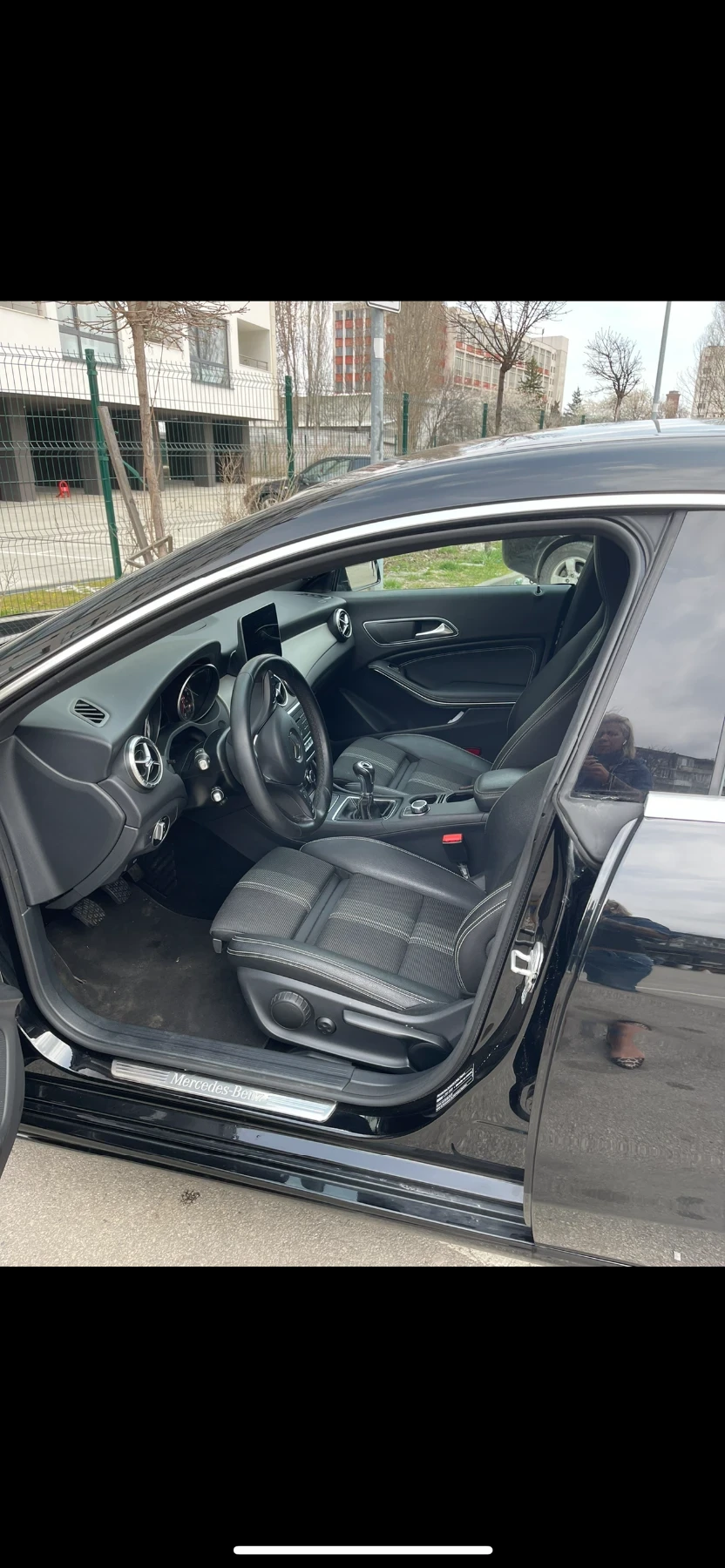 Mercedes-Benz CLA 180, снимка 16 - Автомобили и джипове - 54737023